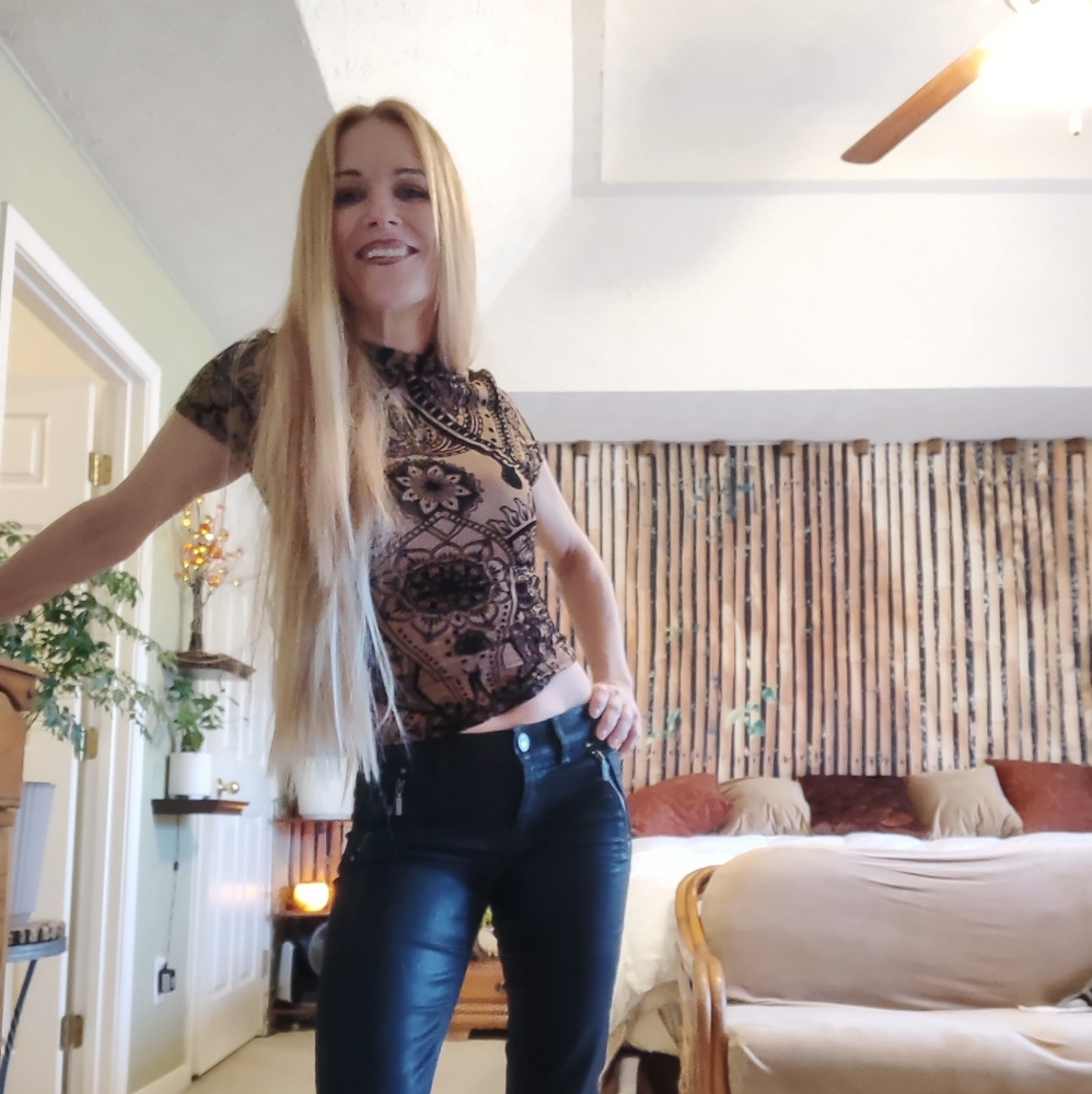 Meet your Posher, Sara